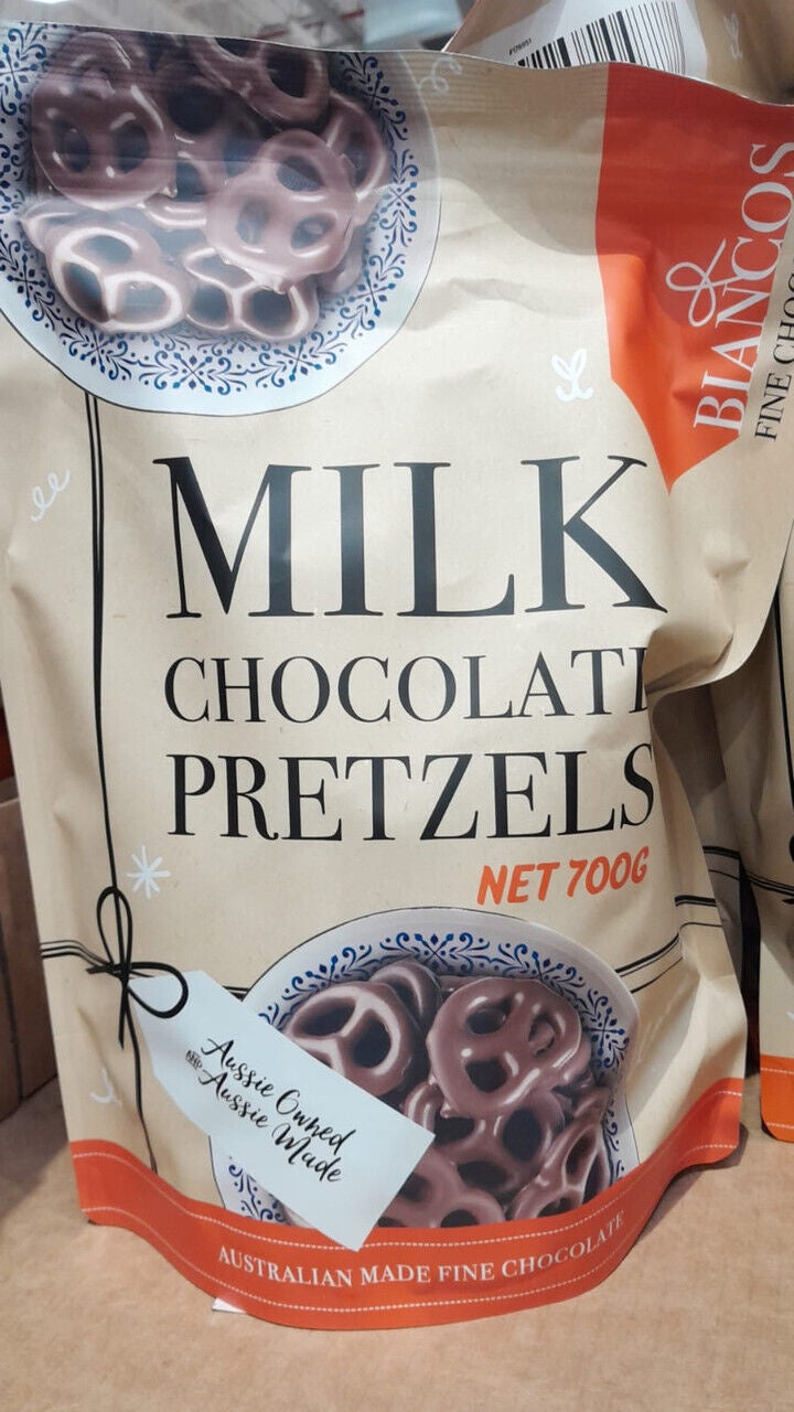 Biancos Milk Chocolate Pretzels 700g